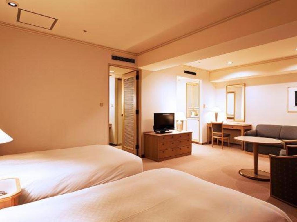 โรงแรมเซ็นจูรี รอยัล โรงแรม ซัปโปโร