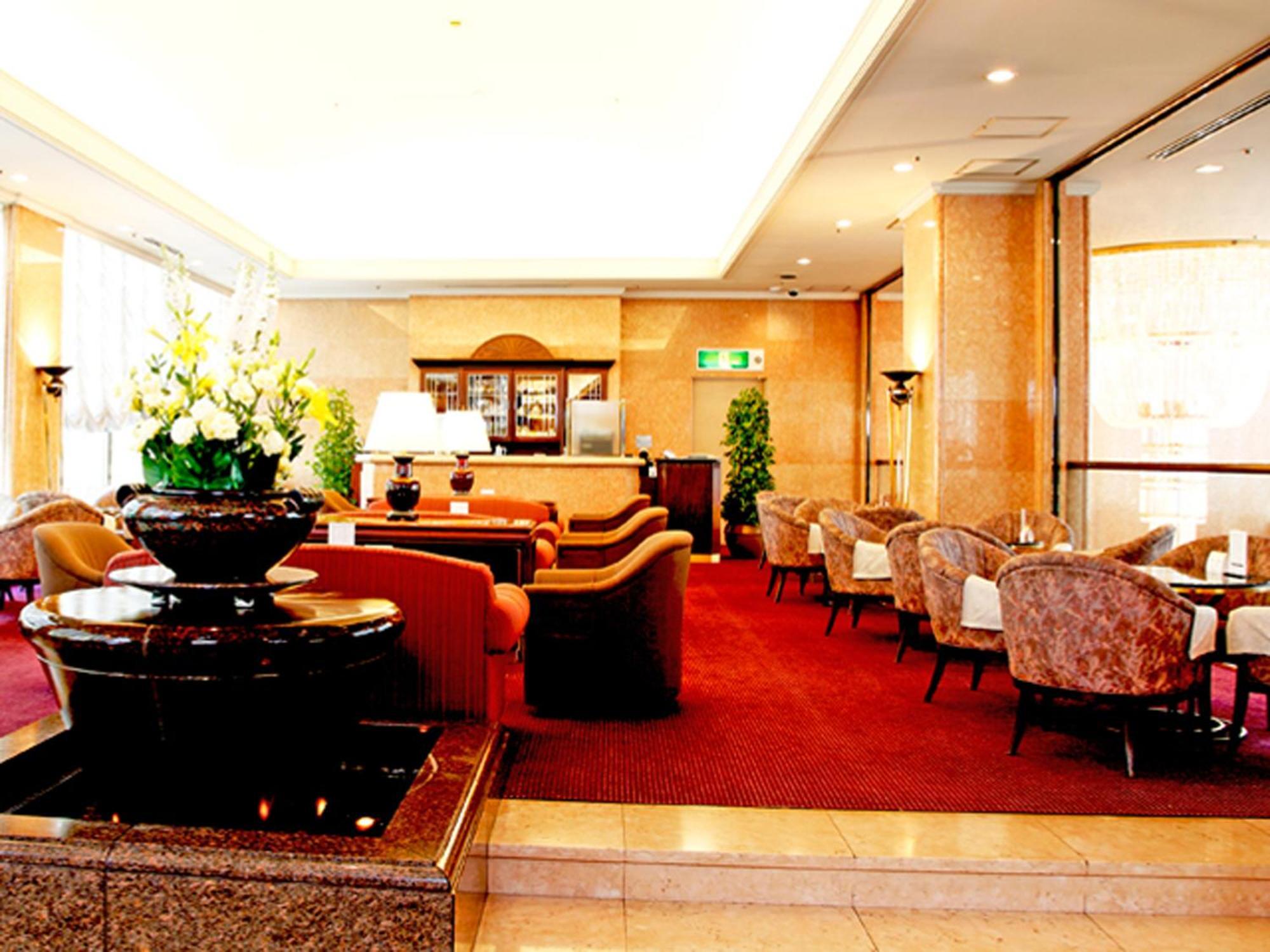 โรงแรม โรงแรมเซ็นจูรี รอยัล 4*