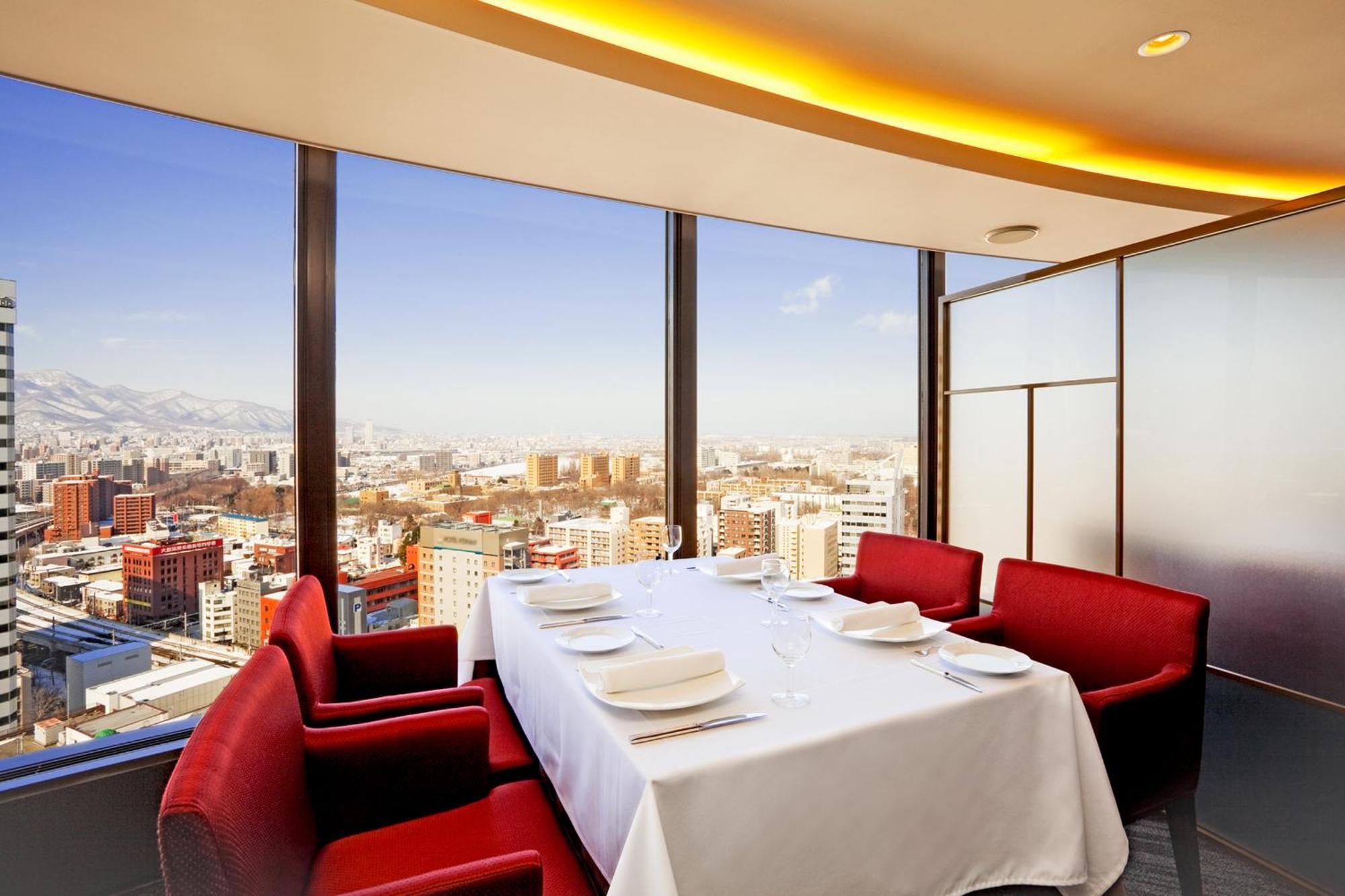 โรงแรม โรงแรมเซ็นจูรี รอยัล 4*