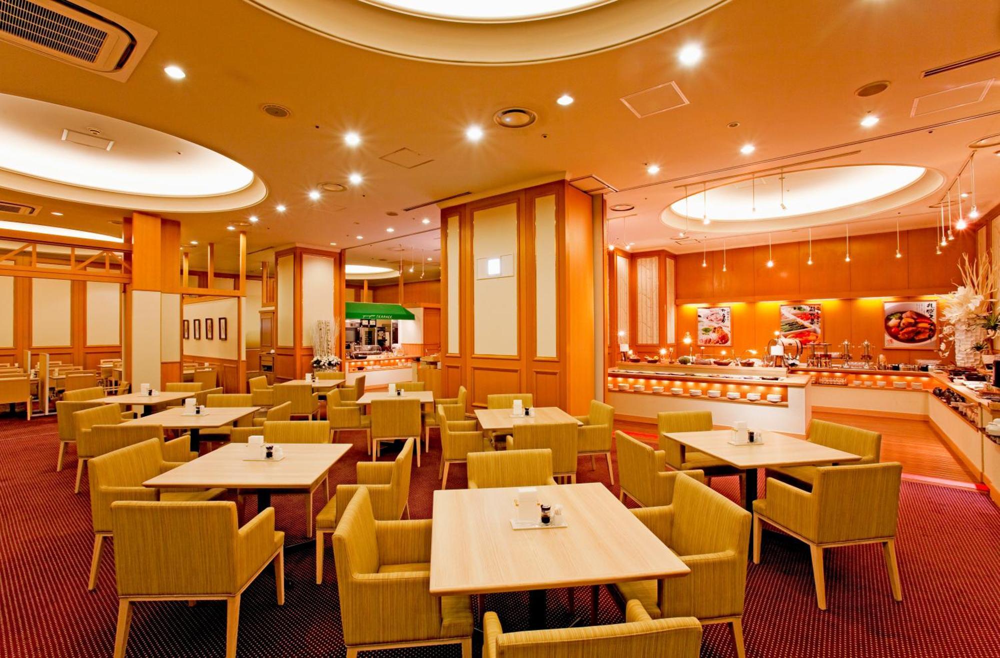 โรงแรม โรงแรมเซ็นจูรี รอยัล