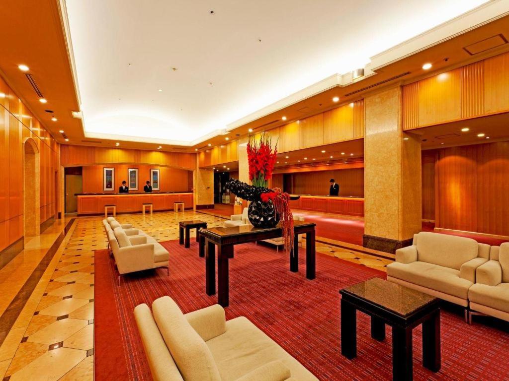 โรงแรมเซ็นจูรี รอยัล 4*